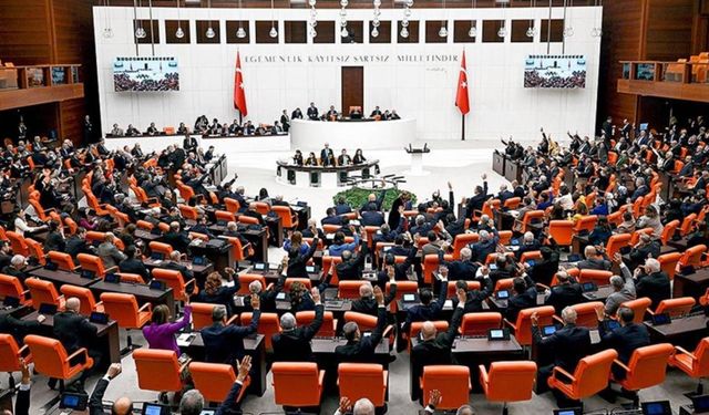 Seçim usulsüzlüklerin araştırılması önerisi Ak Parti ve MHP oylarıyla reddedildi