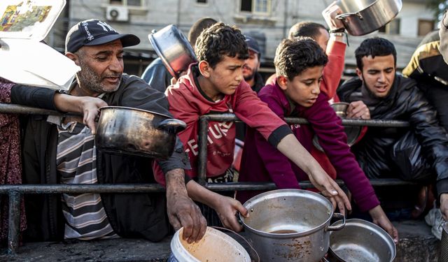 Yunanistan: Gazze'ye insani yardım için deniz yolu gerekli ancak yeterli değil