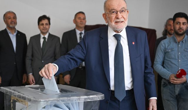 Saadet Partisi Genel Başkanı Karamollaoğlu oyunu kullandı