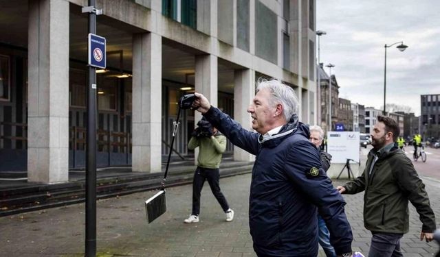 Hollanda'da Kur'an-ı Kerim'e alçak saldırı