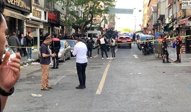 Beyoğlu'nda silahlı saldırı: 1 ölü, 4 yaralı