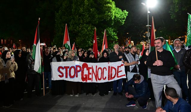 Siyonist İsrail'in Gazze'ye saldırıları İstanbul'da protesto edildi