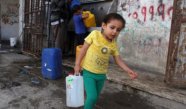 Gazze'de kişi Başına Düşen Su Miktarı 5 litre