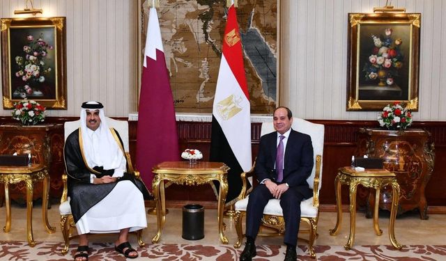 Katar Emiri ve Mısır Cumhurbaşkanı, Gazze'de ateşkes için görüştü