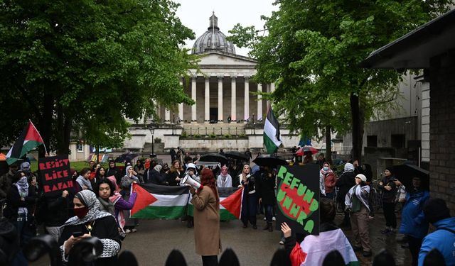 Filistin'e destek gösterilerine Londra'daki UCL öğrencileri de katıldı