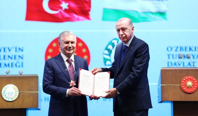 Özbekistan Cumhurbaşkanı Mirziyoyev'e Devlet Nişanı tevcih edildi