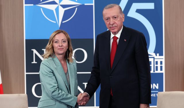 Cumhurbaşkanı Erdoğan'dan NATO zirvesinde diplomasi trafiği