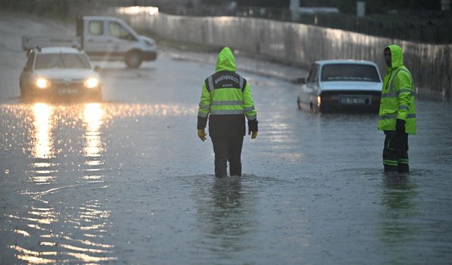 Valilik Ankara için saat verdi: Sel, fırtına ve doluya dikkat