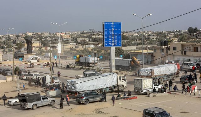 İşgalci İsrail, Gazze'ye yardım girişini 100 gündür engelliyor