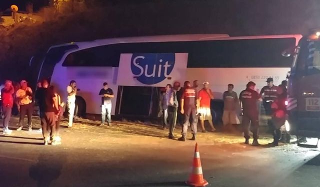 Aydın'da otobüs devrildi: 1 ölü, 10 yaralı