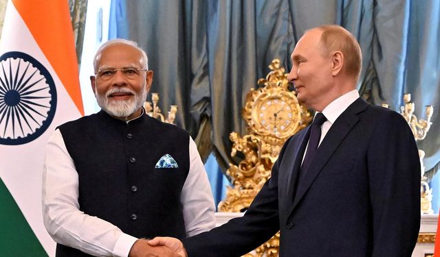 Hindistan Başbakanı Modi, Ukrayna ziyaretiyle ilgili Putin'e bilgi verdi