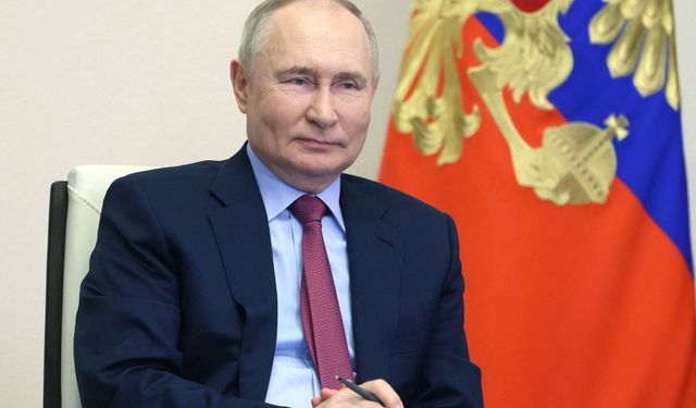 Putin, aile değerlerine karşı propagandayı yasaklayan yasayı imzaladı