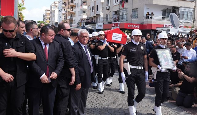 Türkiye Filistin şehidi Ayşenur'u uğurladı