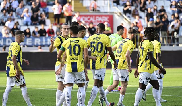 Fenerbahçe deplasmanda Kasımpaşa'yı 2 golle geçti