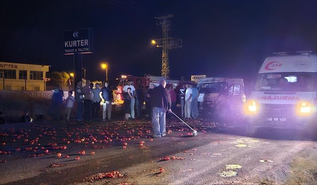 Kahramanmaraş'ta minibüs ile traktör çarpıştı: 10 yaralı