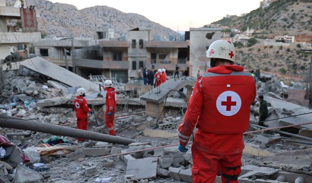 İşgalci İsrail'in Lübnan'ın Baalbek bölgesine saldırısında 12 kişi şehit oldu