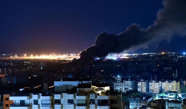 Katil İsrail'in Beyrut'a düzenlediği hava saldırısında 5 kişi şehit oldu