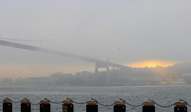 İstanbul Boğazı'nda sis nedeniyle gemi geçişleri çift yönlü askıya alındı