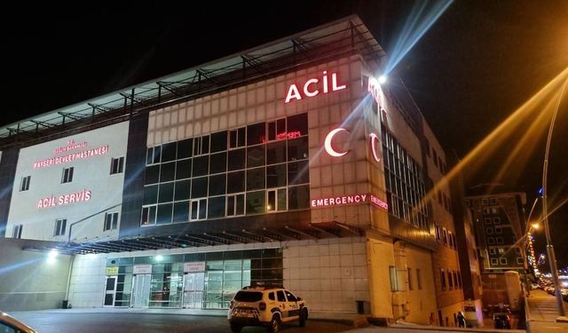 Kayseri'de 40 öğrenci zehirlenme şüphesiyle hastanelere başvurdu