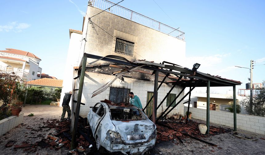 Siyonistler Batı Şeria'da evleri ateşe verdi