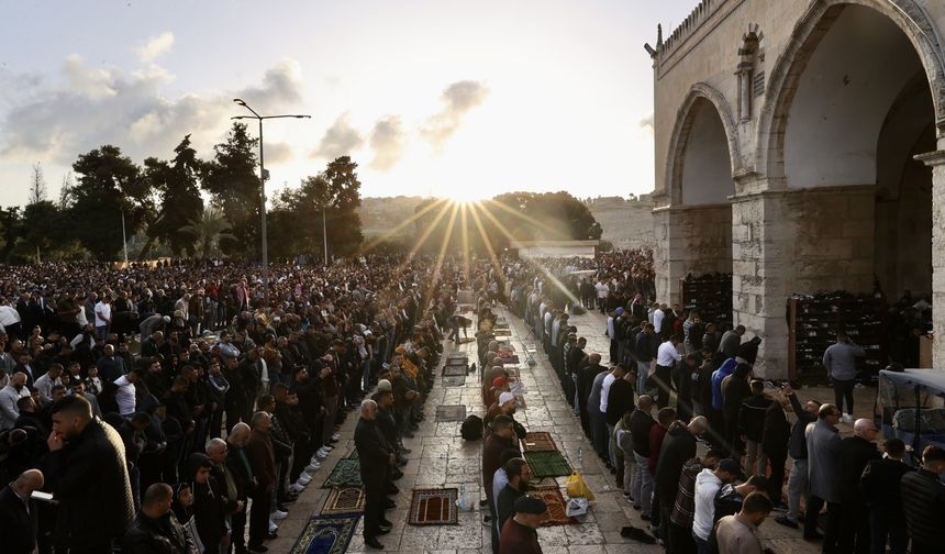 Mescidi Aksa' da Ramazan Bayramı namazı