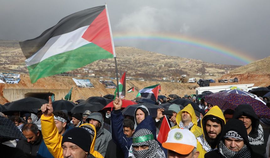 İsrail'in Gazze'ye yönelik saldırıları Malatya'da protesto edildi