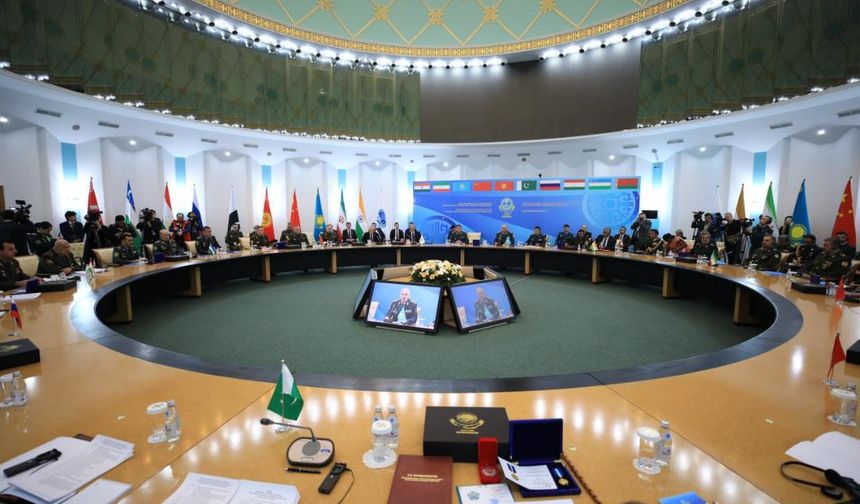 Şanghay İşbirliği Örgütü savunma bakanları Kazakistan'da toplandı