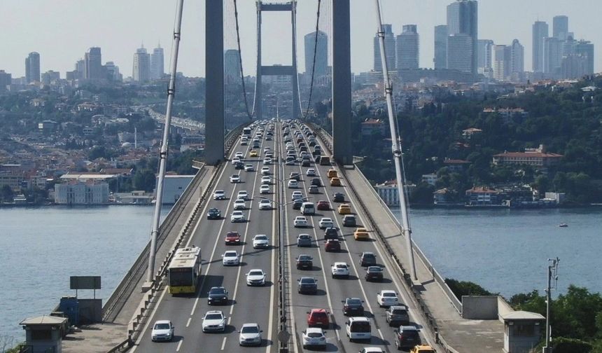 Otoyol ve köprü geçiş ücretlerine zam