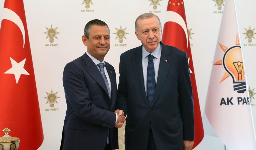 Cumhurbaşkanı Erdoğan CHP Genel Başkanı Özel ile bayramlaştı